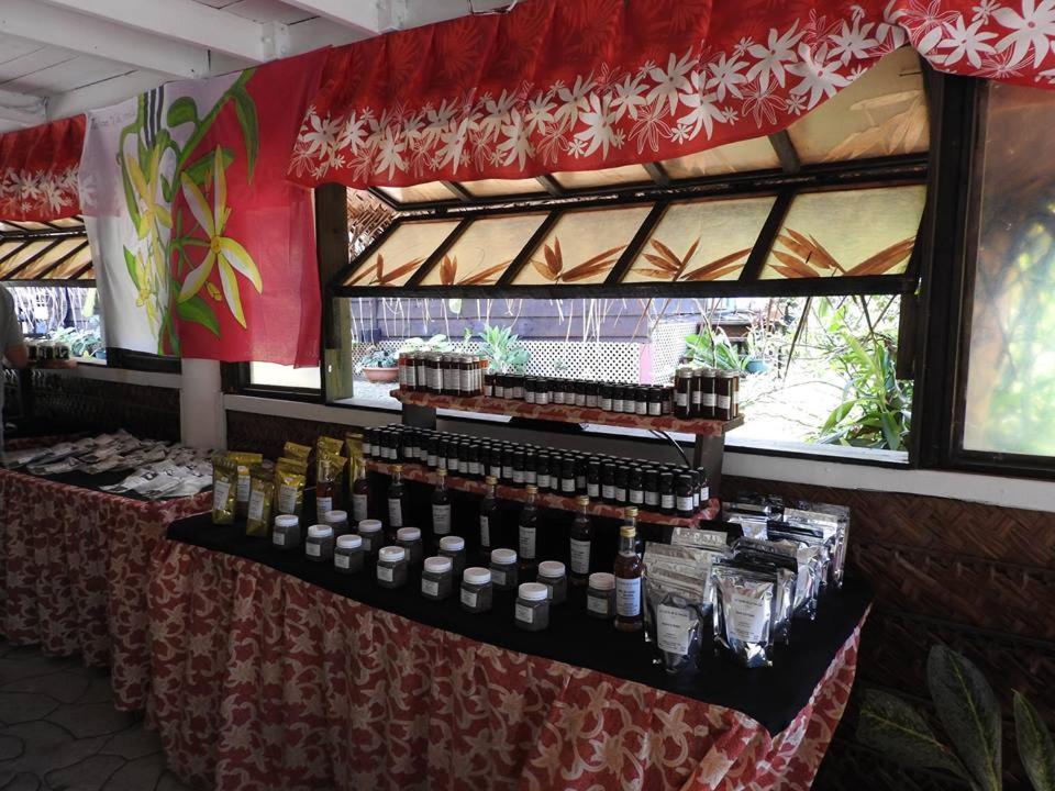 Pension Hibiscus Tahaa Uturoa Ngoại thất bức ảnh